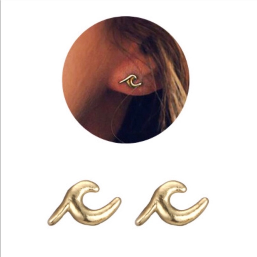 Waves 🌊 earrings